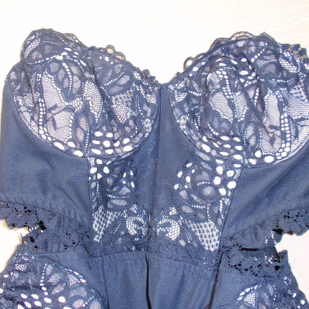 Gorgeous Corset Lingerie Nude & Black Lace - NWT - Picture 7 of 16